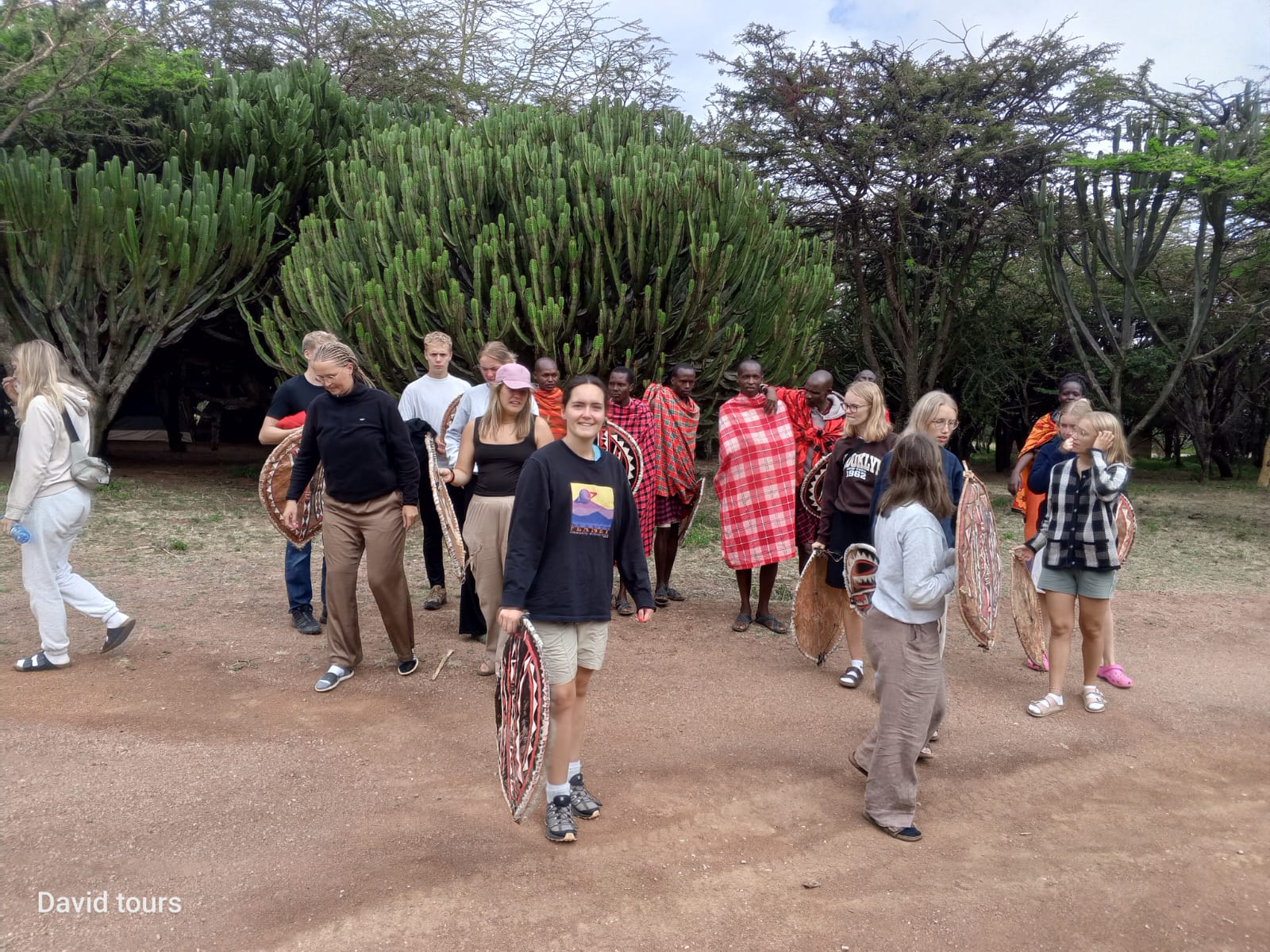 3 Days Maasai Cultural Walking Tour majimoto  Loita