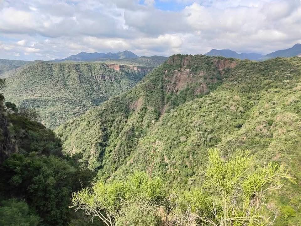 3-Days Lake magadi-Ngurman Escarpment